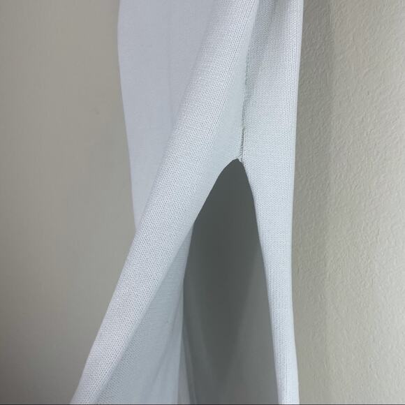 CO Collections White Sleeveless Sweater - Picture 7 of 10